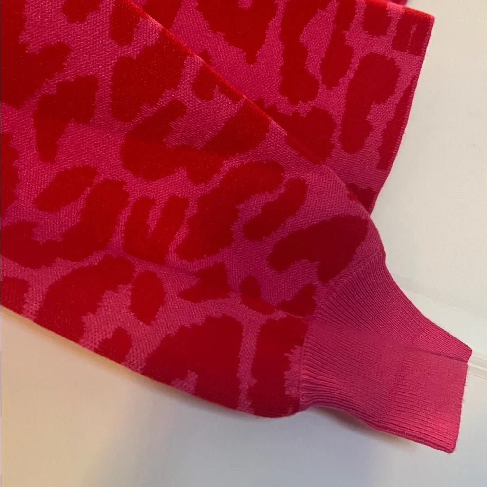 Women's Pink Leopard Sweater - Picture 3 of 7